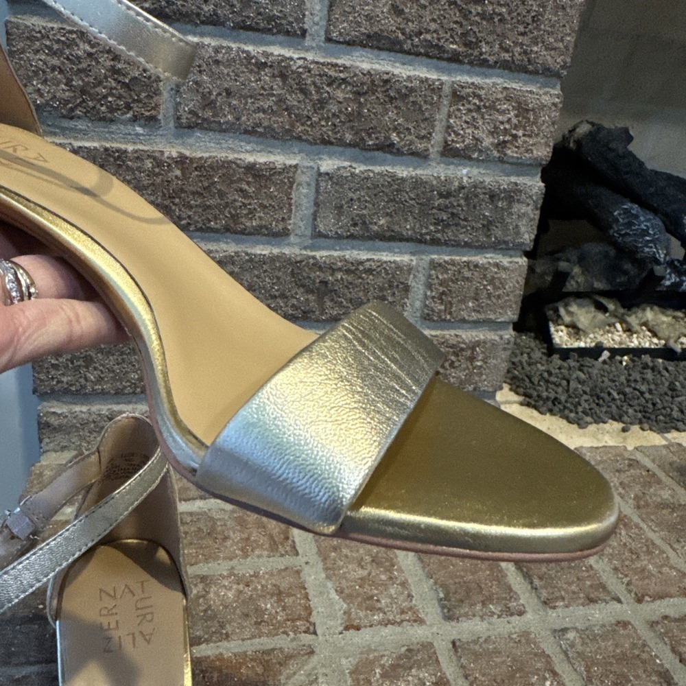 Naturalizer Women's Vera Block Heel Sandals Dark Gold Size 9M #138 - Picture 14 of 16
